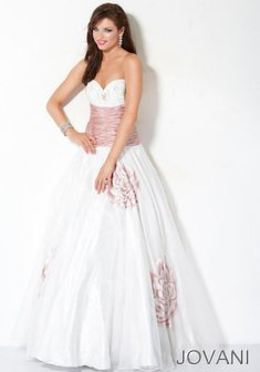 Вечернее платье L53984. С пышной юбкой, длинное без шлейфа.